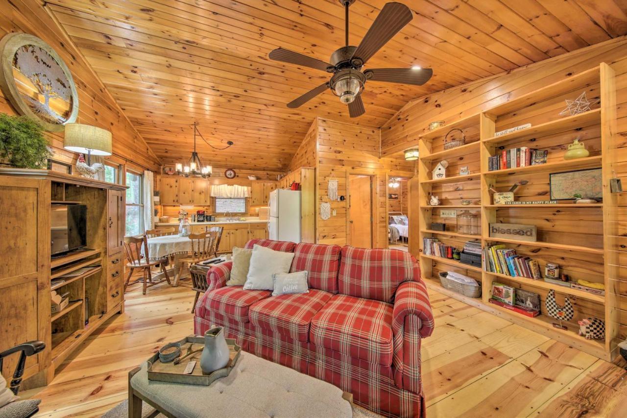 Peaceful Blue Ridge Cabin With Decks And Fire Pit Exteriér fotografie