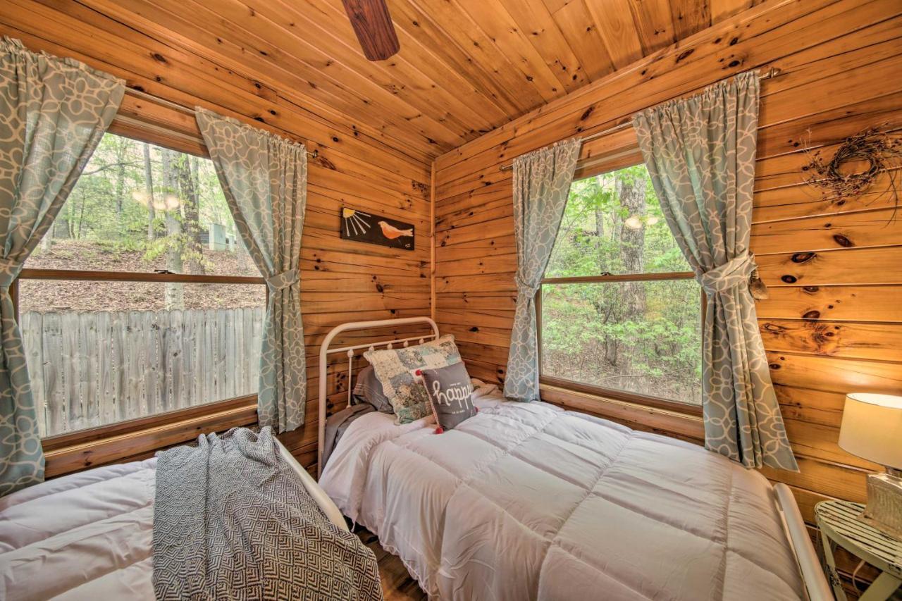 Peaceful Blue Ridge Cabin With Decks And Fire Pit Exteriér fotografie