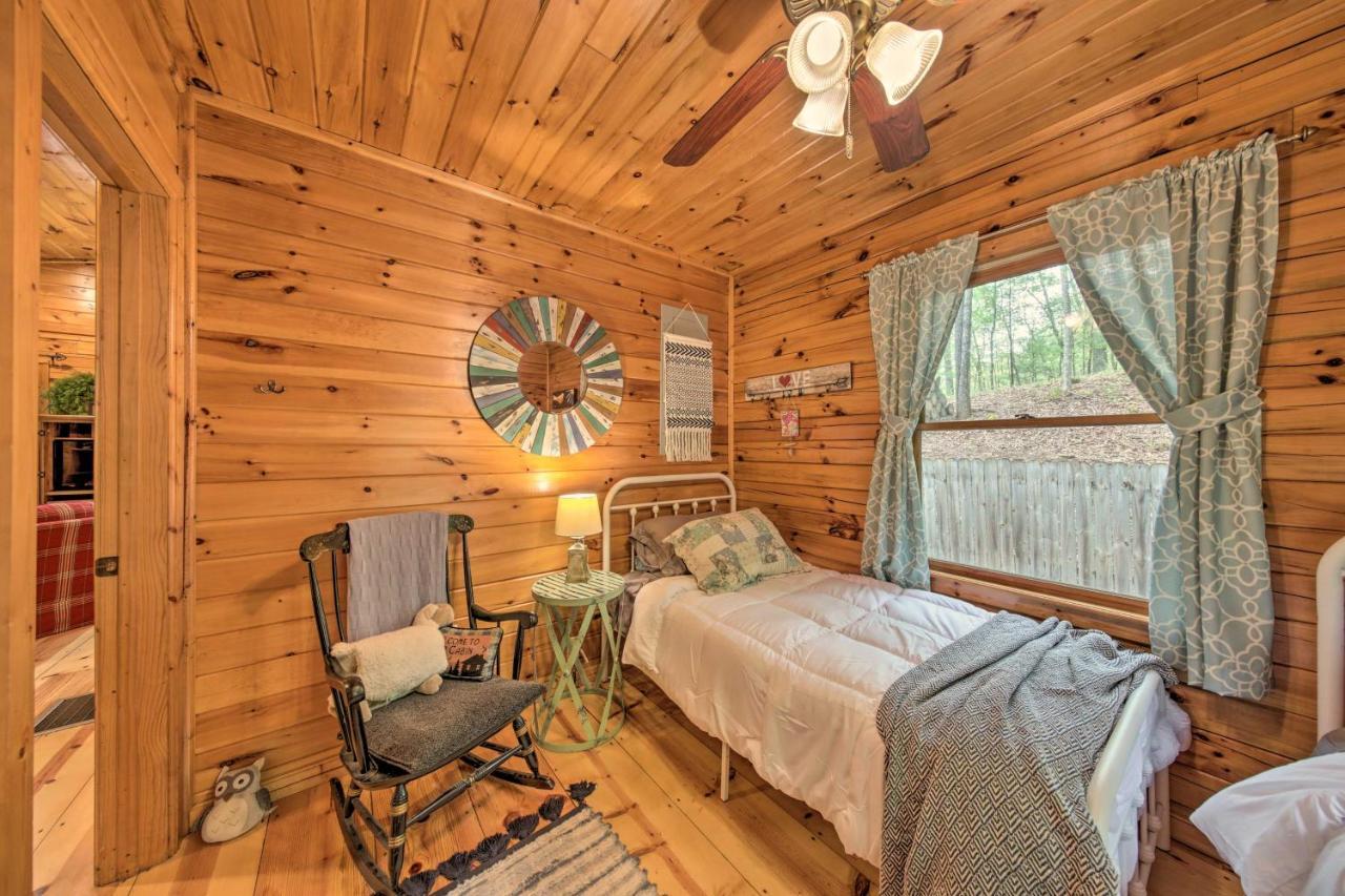 Peaceful Blue Ridge Cabin With Decks And Fire Pit Exteriér fotografie
